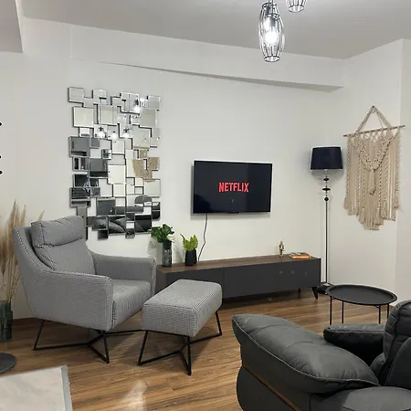 Apartamento Grande Casa Escópia